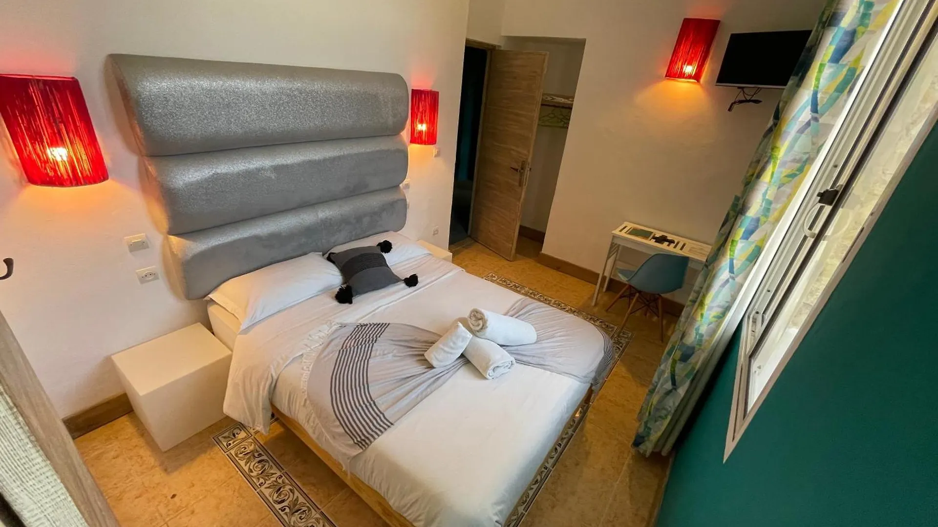 Mama Souiri Hotel Эс-Сувейра